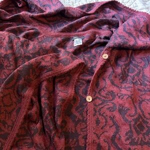 Elegant Burgundy Patterned Sweater